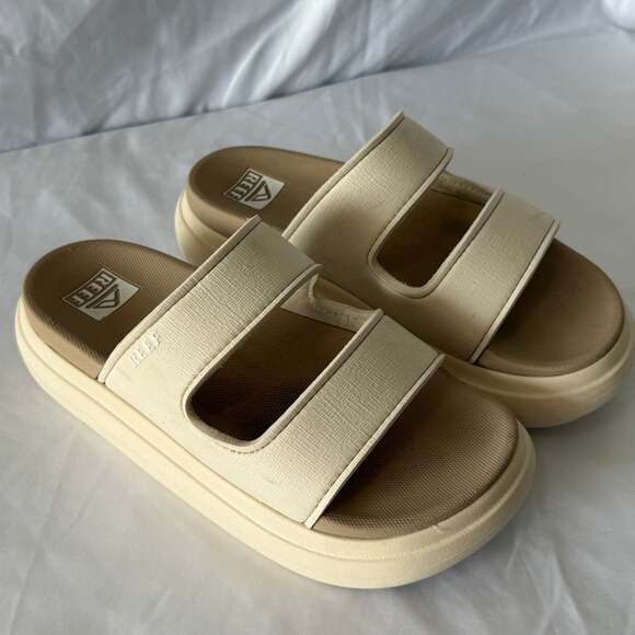 Reef Shoes - Reef Women's Cushion Vista Hi Cream Platform Slides Sandals